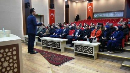 Yeşilyurt Belediyesi'nden eğitimcilere yönelik hizmet içi eğitim semineri
