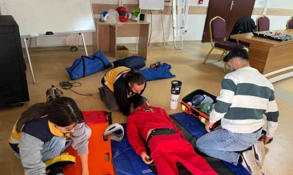 Acil sağlık personeline eğitim verildi