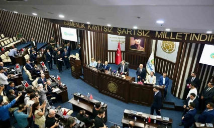 Bakan Bayraktar: 'Karadeniz gazı 2028'de 16 milyon haneye ulaşacak'
