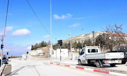 Büyükşehir Belediyesinden trafikte yaşanan sorunlara neşter