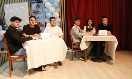 Malatya'da 'Şampiyon kim?' bilgi yarışmasında ilk turlar başladı