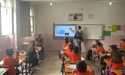 Tunceli'de öğrencilere kooperatifçilik eğitimi verildi