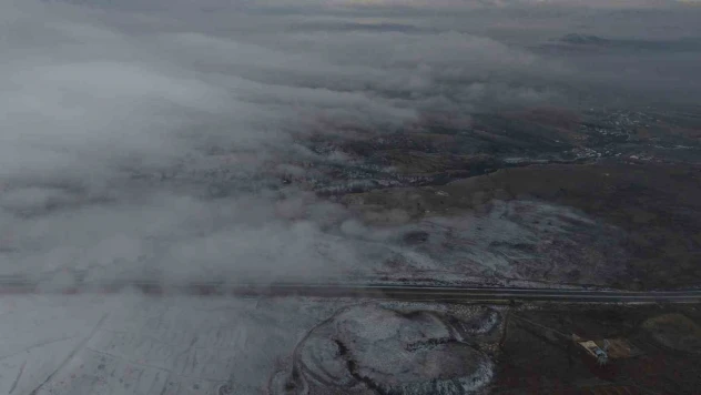 Aynı rakımda kar ve sis