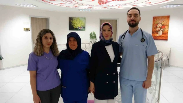 Hemşire anneler, doktor olan çocuklarıyla aynı hastanede görev yapıyor
