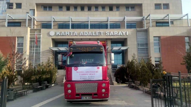 Manisa Adliyesi, kardeş Kahta Adliyesine 3 tır yardım malzemesi gönderdi