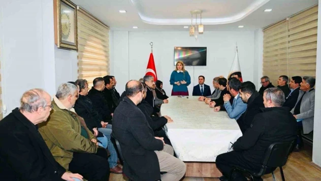 Milletvekili Ölmeztoprak muhtarlarla bir araya geldi