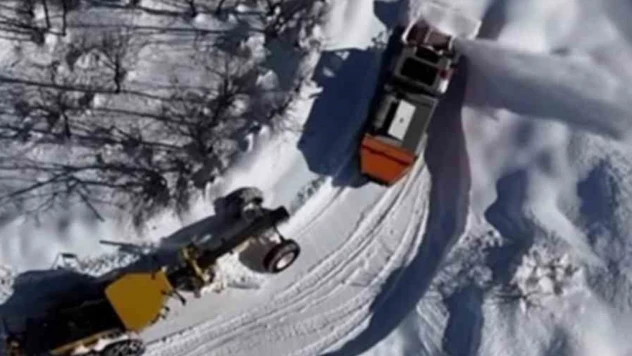 Tunceli'de 103 köy yolu açıldı, 195'inde çalışmalar sürüyor