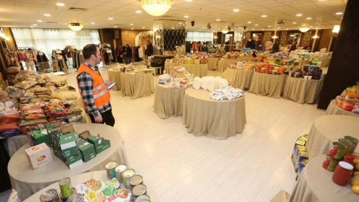 'Canik Destek Marketi' ile depremzedelerin ihtiyaçları karşılanıyor