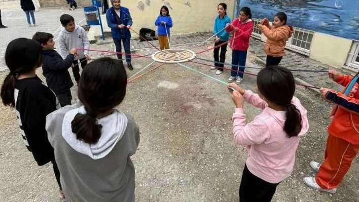 'Merkezim her yerde' projesi ile doyasıya eğlendiler