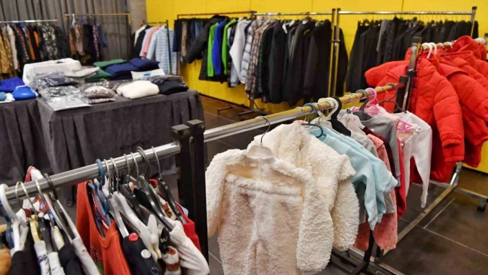 'Sosyal Market-Butik' hizmetinden bin 902 afetzede ücretsiz yararlandı