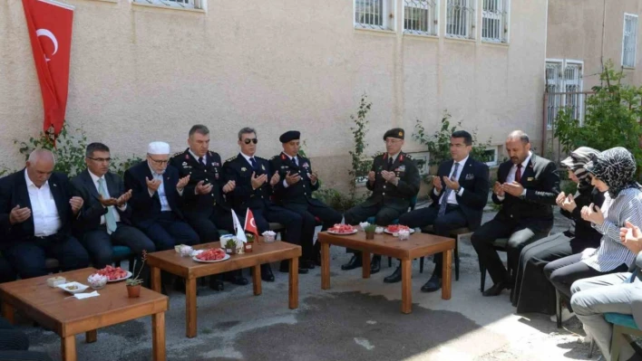 15 Temmuz şehitlerinin ailelerine ziyaret