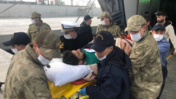 156 yaralı daha gemiyle Mersin'e getirildi