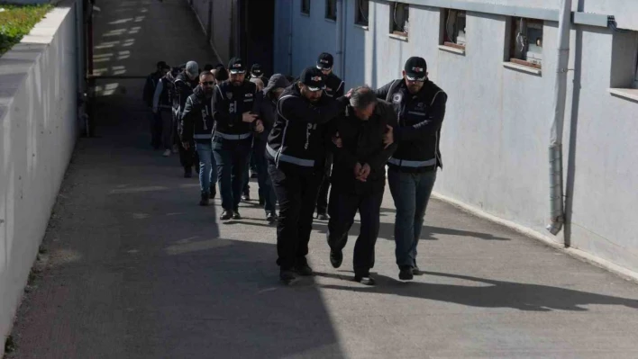 9 müteahhit ve mühendis adliyeye sevk edildi