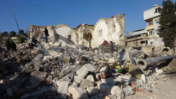 Adıyaman'da Ulu Cami yerle bir oldu