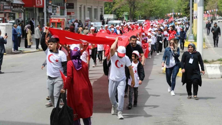 Ağrı'da 19 Mayıs coşkuyla kutlandı