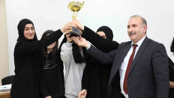 Ağrı'da okullar arası münazara yarışmaları