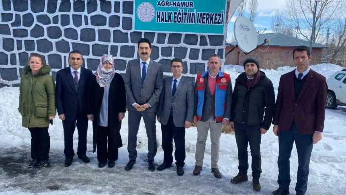 Ağrılı çocuklar depremden etkilenen kardeşleri için  oyuncak üretiyor