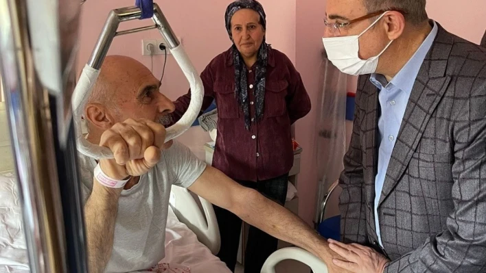 AK Partili Sürekli: 'İzmir'imize gelen depremzedelerimizi yalnız bırakmıyoruz'