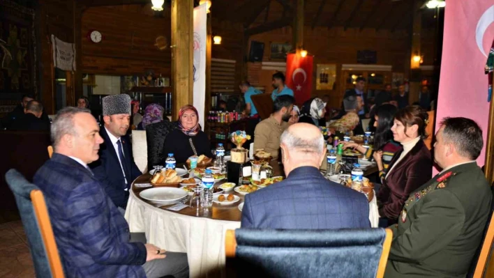 Ardahan'da şehit aileleri ve gazilere iftar