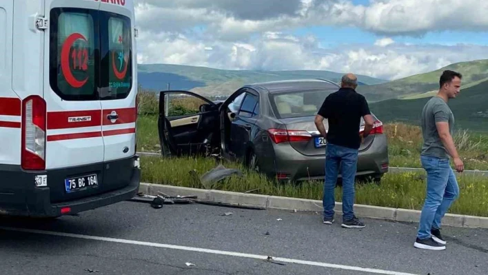 Ardahan'da Trafik Kazası: 4 yaralı