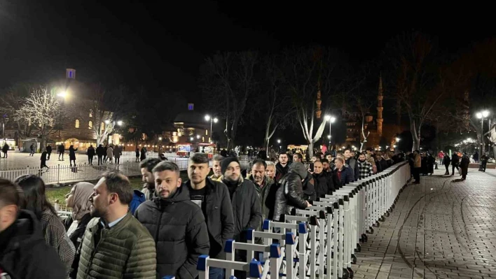 Ayasofya Camii'nde Miraç Kandili idrak edildi