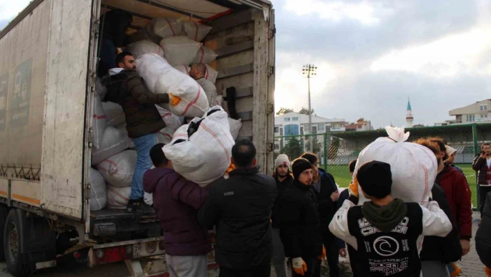 Aydın'dan 138 yardım tırı afet bölgelerine gönderildi