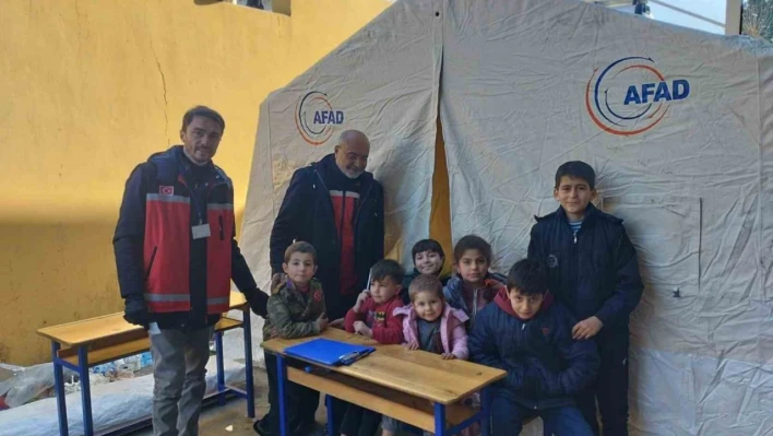 Aydın'dan giden ekipler depremzedelere psikolojik destek sağlıyor