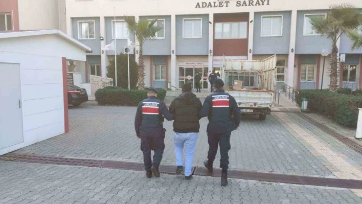 Aydın-Denizli otoyol şantiyesinden 3 ton demir çalan şahıs yakalandı