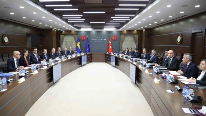 Bakan Nebati, Türkiye'yi ziyarete gelen AB heyetini ağırladı