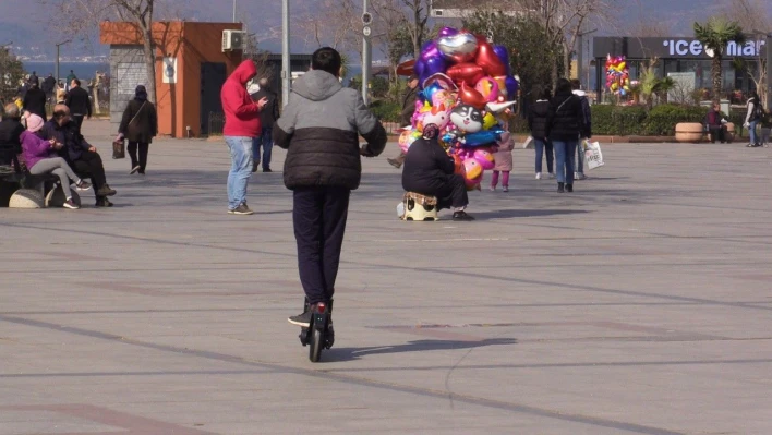 Bandırma'da e-scooterler hizmete girdi