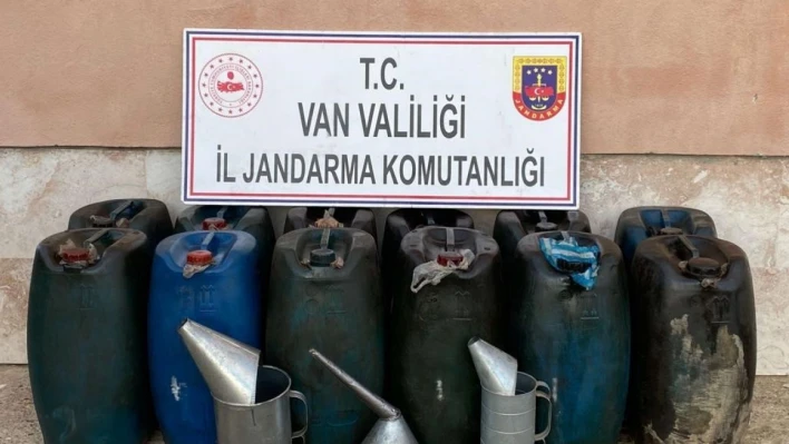 Başkale'de 800 litre kaçak akaryakıt ele geçirildi