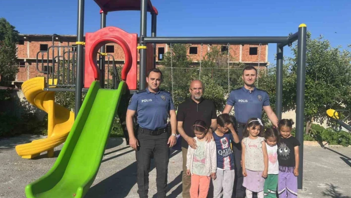 Başkan Altun, polis çocuklarını unutmadı