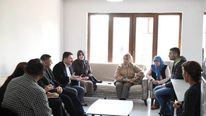 Başkan Avcı depremzede aileleri ziyaret etti