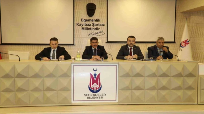 Başkan Çelik deprem çalışmaları hakkında meclisi bilgilendirdi