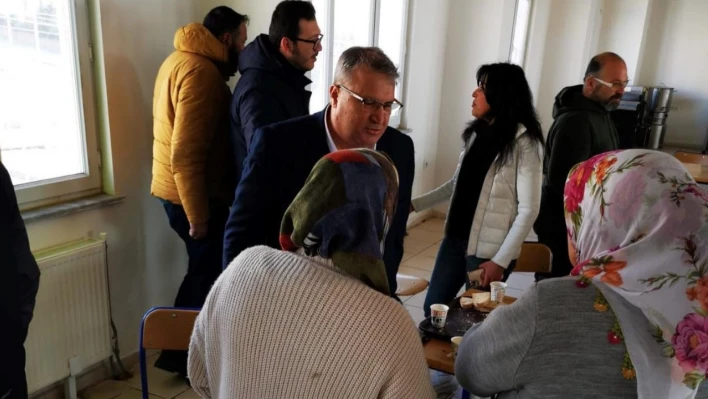 Başkan Çerçi depremzedelerle bir araya geldi