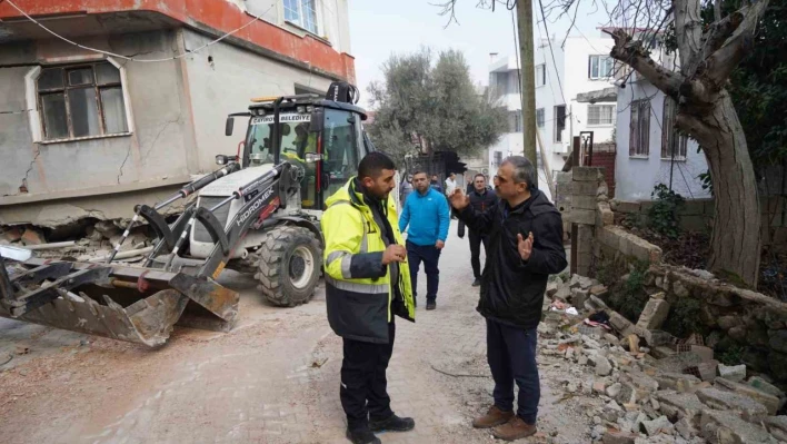 Başkan Çiftçi: 'Defne'de hayatı normale döndürmek için çalışıyoruz'