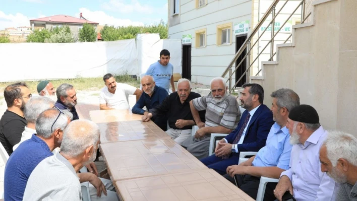 Başkan Şerifoğulları mahalle ziyaretlerinde