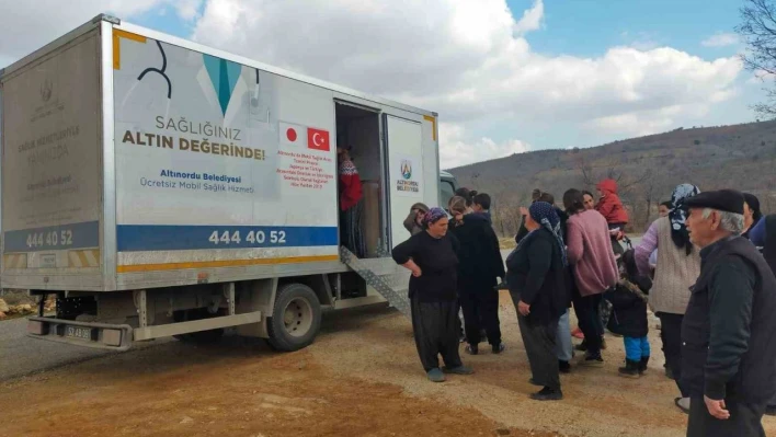 Başkan Tören: 'Mobil sağlık ekibimiz, deprem bölgesinde önemli bir görev üstlendi'