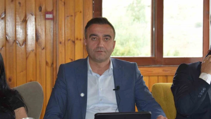 Başkan Ulutaş: 'Akçadağ'ı hak ettiği yere taşımak için gece gündüz çalışıyoruz'