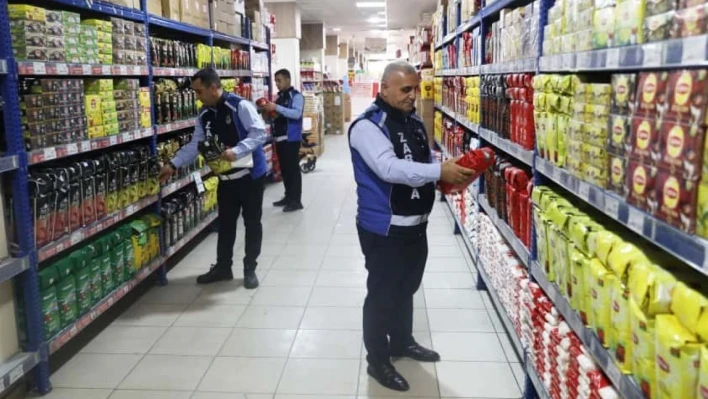 Battalgazi zabıtası, market denetimlerini sıklaştırdı