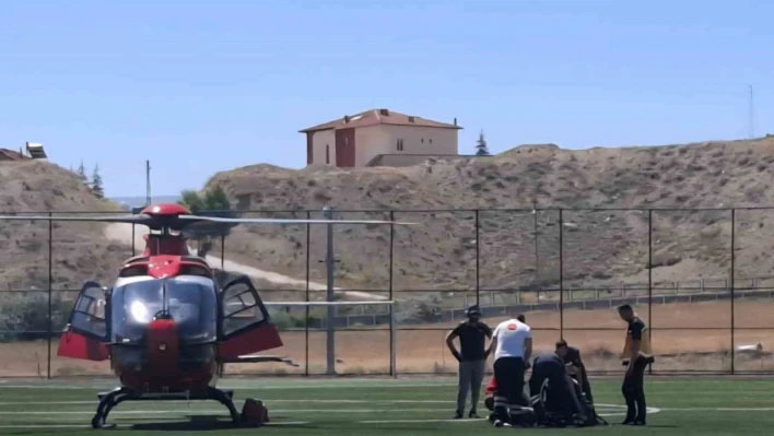 Beyin kanaması geçiren hastanın imdadına ambulans helikopter yetişti