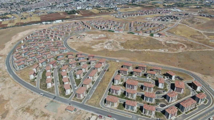 Bir şehir adeta baştan kuruldu: Elazığ'da 36 bin konut depremzedelere teslim edildi