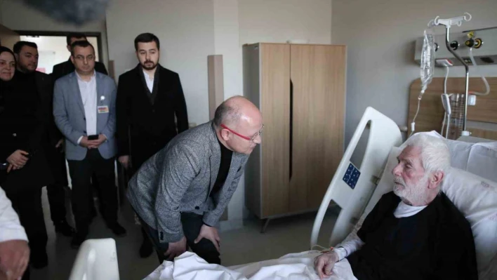 Bursa Şehir Hastanesi pandemiden sonra şimdi de depremzedelere kucak açtı