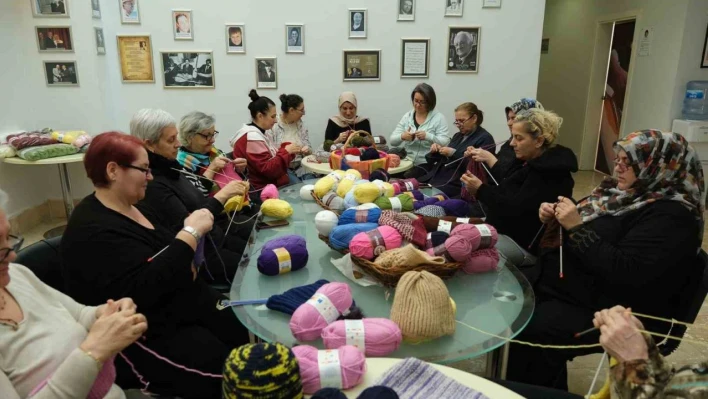 Büyükçekmeceli kadınlardan depremzedelerin yüreğini ısıtacak kampanya