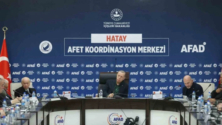 Cumhurbaşkanı Erdoğan, Hatay'da kanaat önderleri ve STK temsilcileri ile bir araya geldi