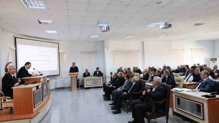 Deprem bölgesi için yürütülen çalışmalar değerlendirildi