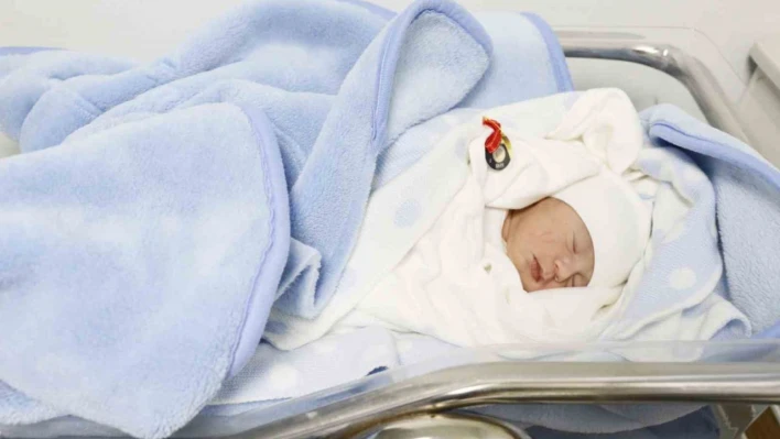 Depremzede annenin bebeği Kocaeli'de doğdu