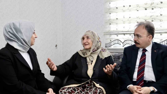 Depremzedeler Bilecik'teki evlere yerleştirildi