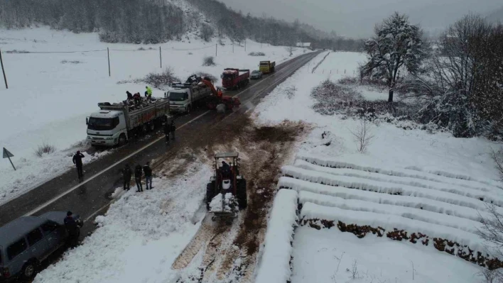 Depremzedeleri Bartın ormanlarından tedarik edilen odunlar ısıtacak