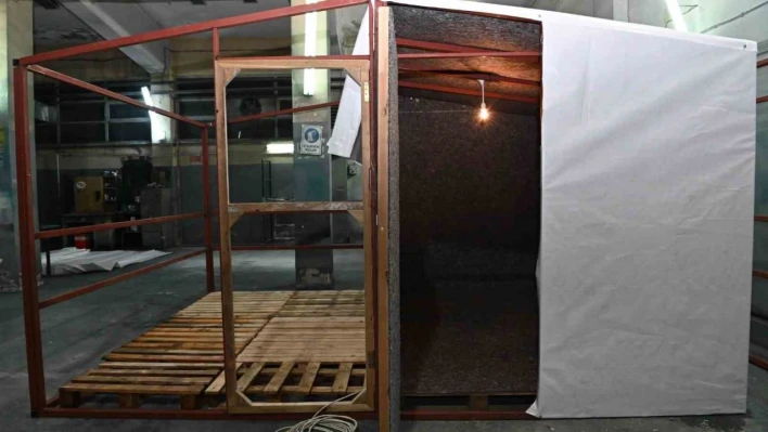 DSİ fabrika gibi çalışıyor, depremzedeler için prefabrik çadırlar üretiyor